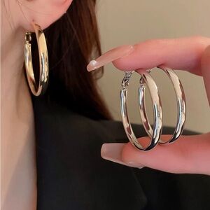 Minimalist Silver Earrings New